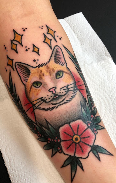 Tatuagens femininas de gatos Tatuagens femininas de gatos