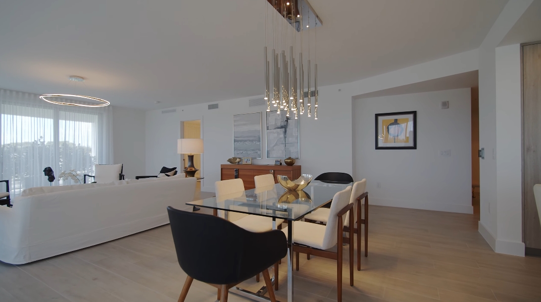33 Interior Design Photos vs. Tour 327 E Royal Palm Rd #403, Boca Raton, FL