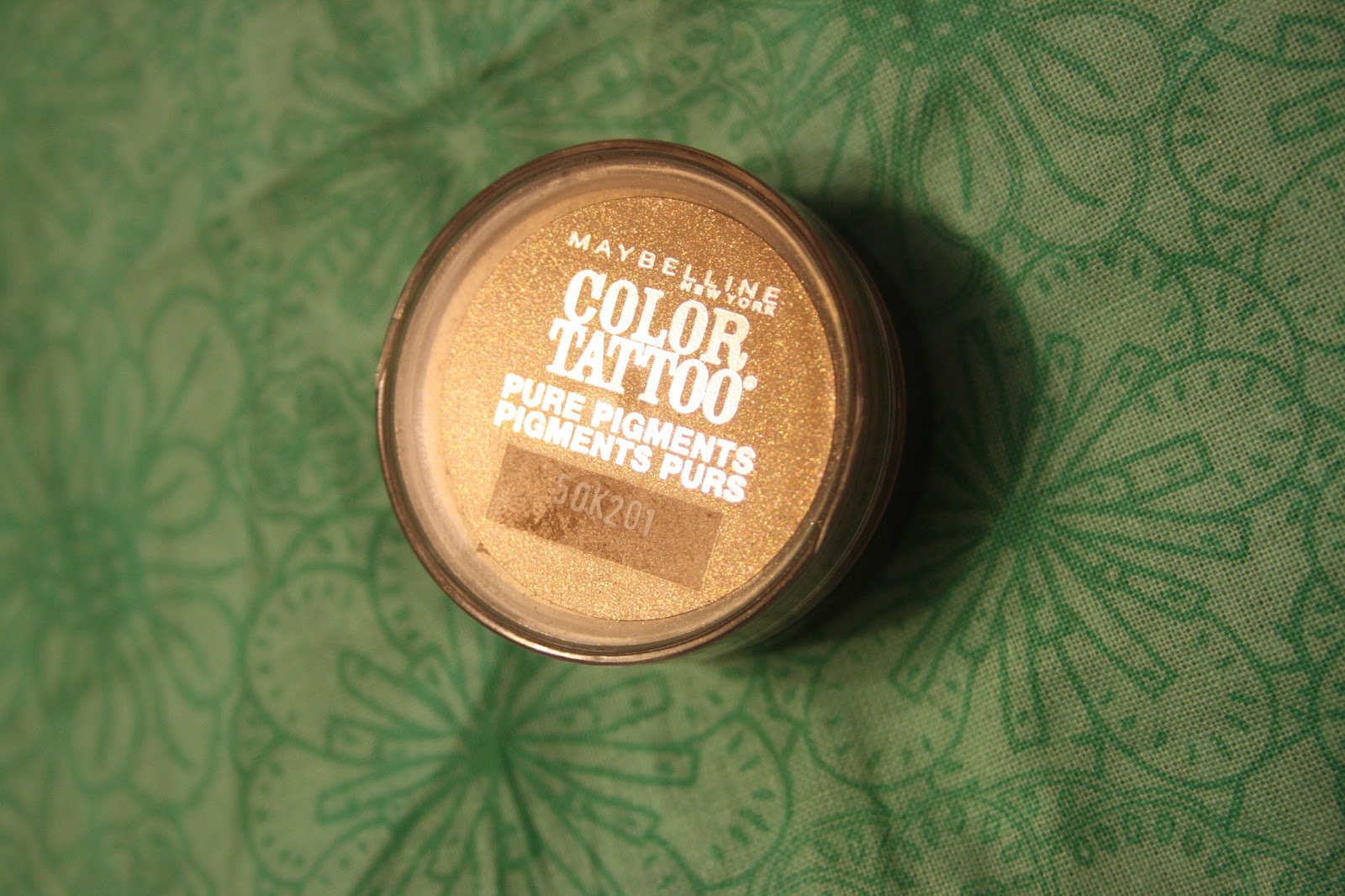 sparkle this city Maybelline Color Tattoo Pure Pigments
