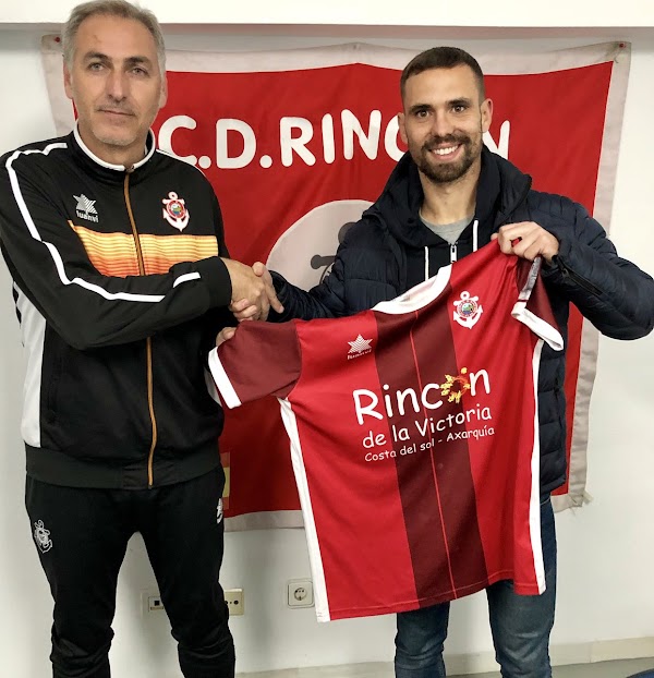 Oficial: El CD Rincón ficha a Toni Medina Oficial: El CD Rincón ficha a Toni Medina