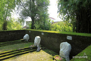 makam siti fatimah binti maimun gresik