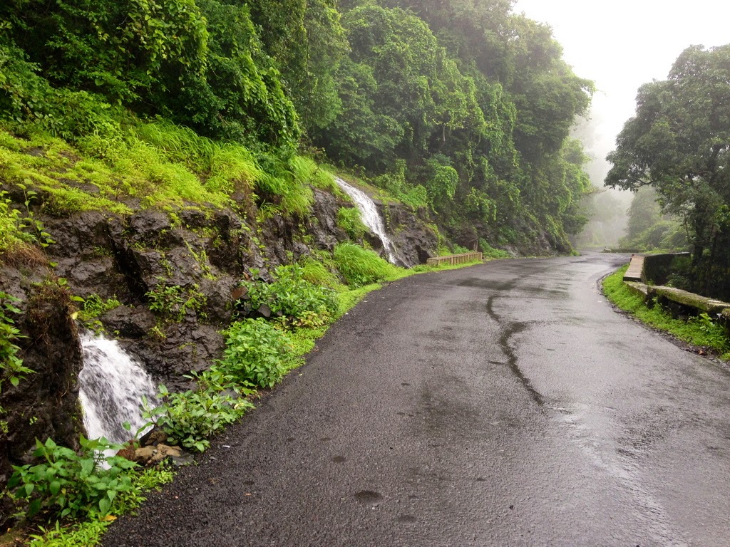 monsoon drive in Amboli ghat