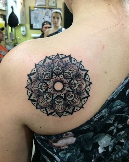 tatuagens de mandalas para as meninas tatuagens de mandalas para as meninas