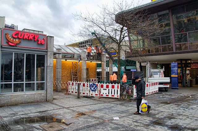Baustelle Glasdacharbeiten, U-Bahnhof Zoologischer Garten, Hardenbergplatz, 10623 Berlin, 08.01.2014