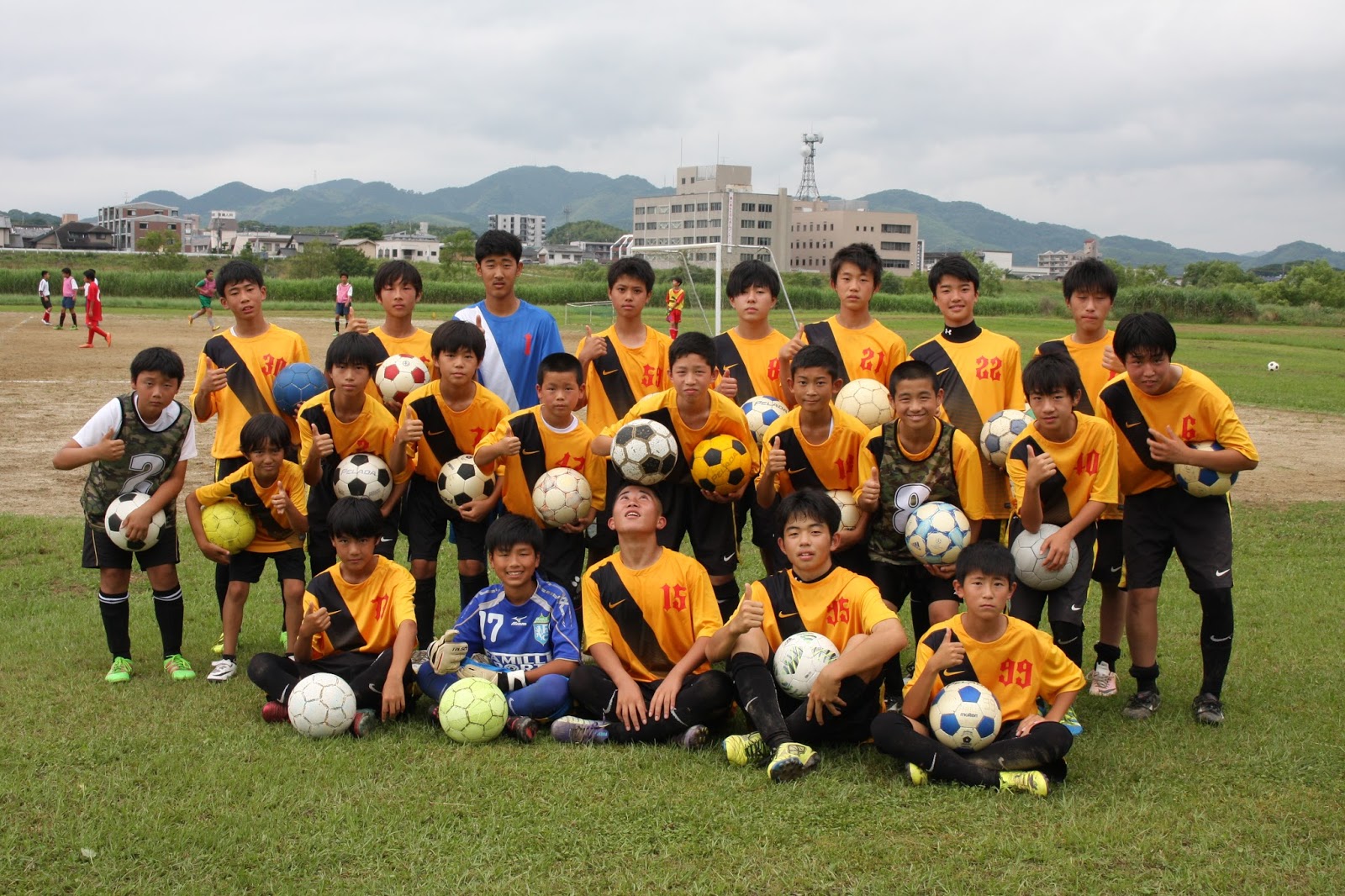 ファミ情熱サッカー家族 ファミーユスポーツクラブ Famille Sports Club U 15 U 14 U 13 U 12 6月予定 後半 最新版 6 16現在