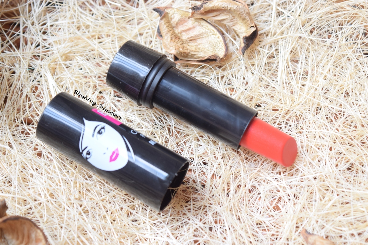 Elle 18 Color Pops Matte Lipstick : Lets Tango