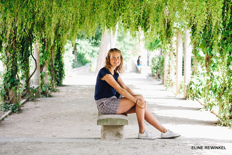 Shoot for one in hidden garden in Montmartre, Eline Rewinkel