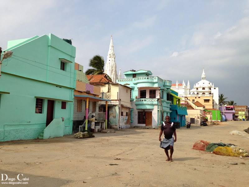 Los Colores de la India - Vuelta al Mundo - Blogs de India - Kanyakumari, ciudad de pescadores y peregrinos (2)