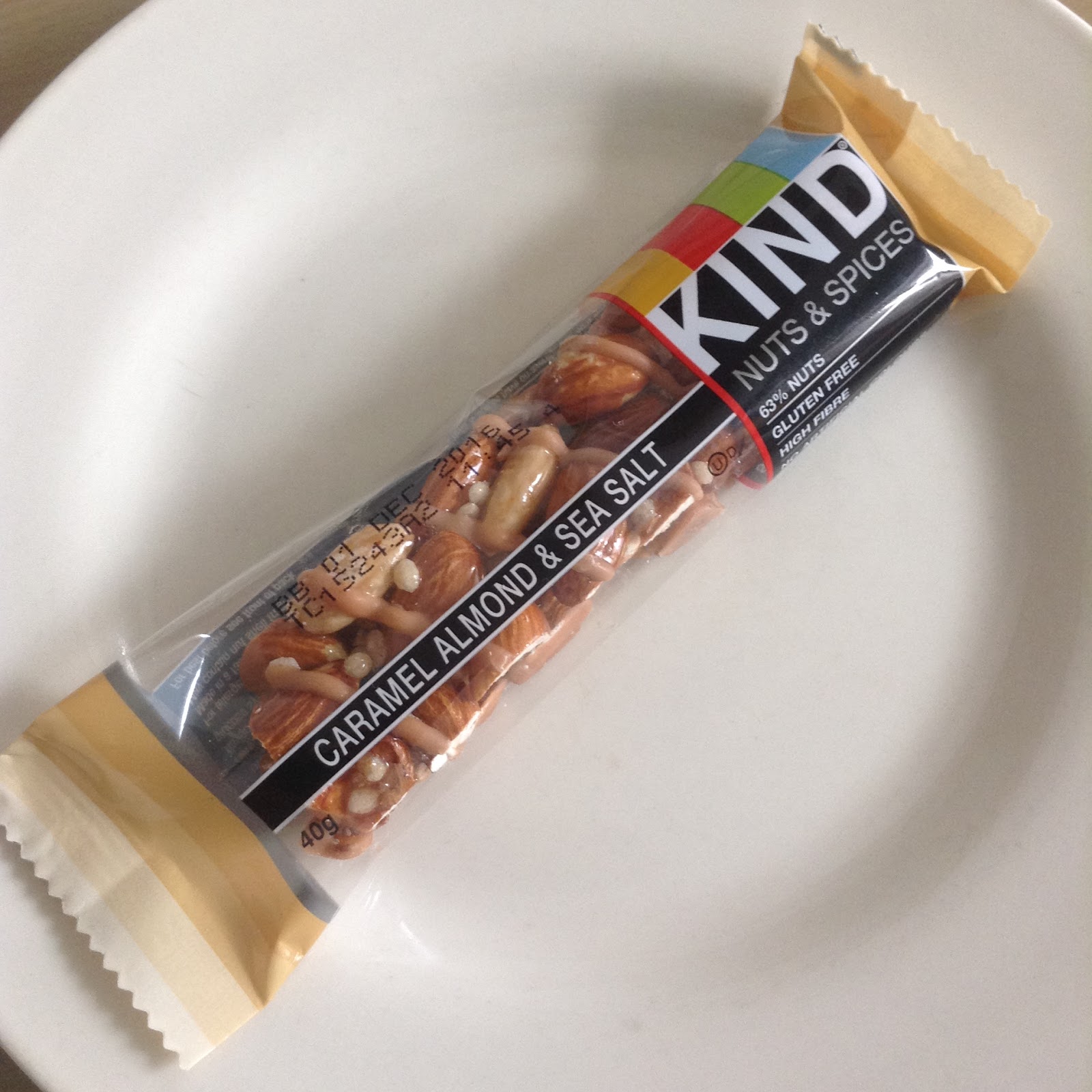 Kind Nuts & Spices Caramel Almond & Sea Salt Bar (Tesco)