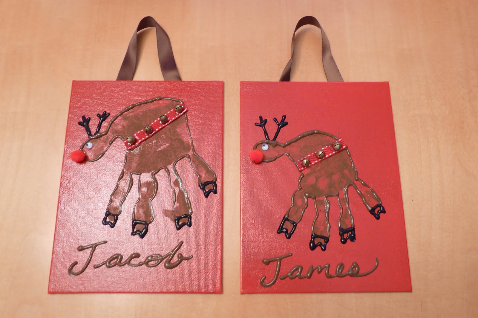 Room Mom Extraordinaire Reindeer Handprint