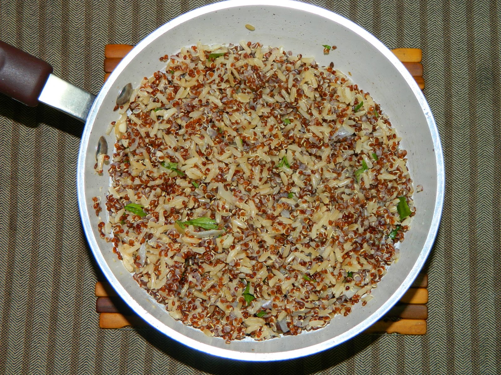 Varrendo o Prato! Arroz Integral com Quinoa e Linhaça