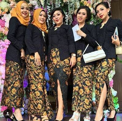 20 Contoh Kebaya Modern Kombinasi Batik  2019