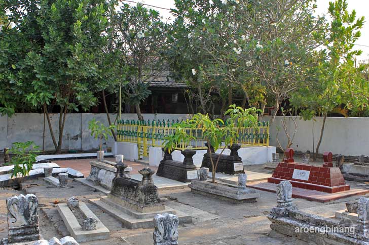 makam sunan kalijaga kadilangu demak
