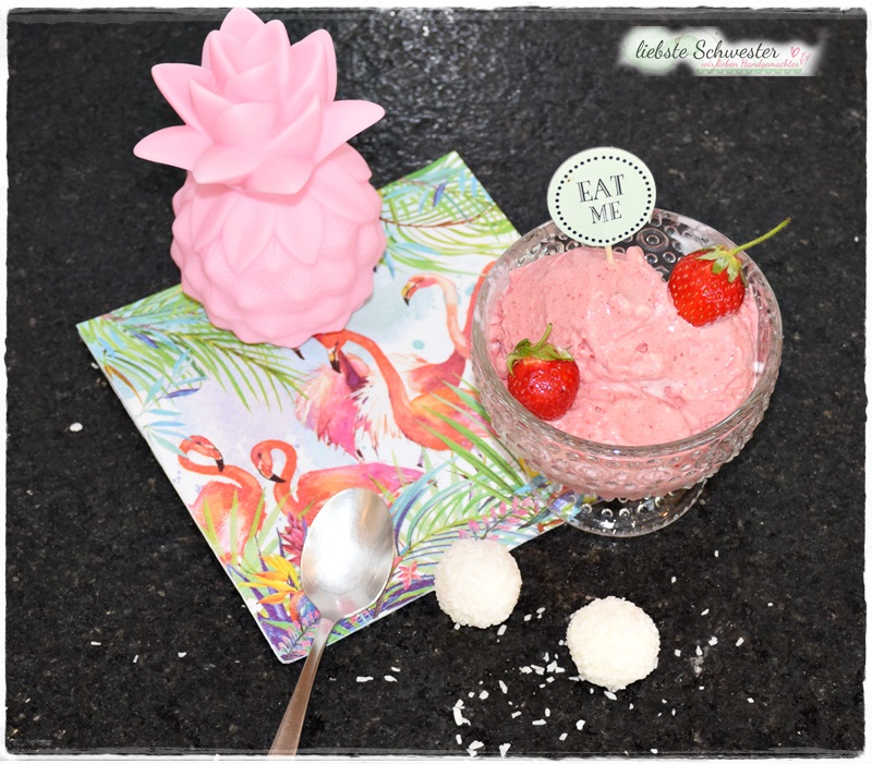 schnelles Erdbeer-Raffaello-Eis