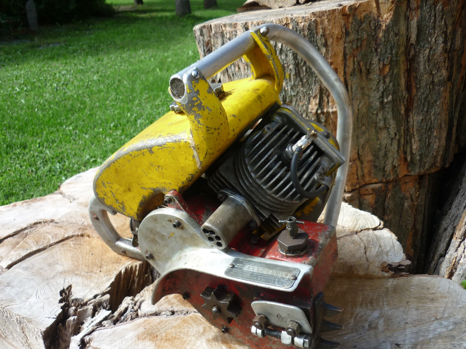 VINTAGE CHAINSAW COLLECTION CRAFTSMAN 355.83130