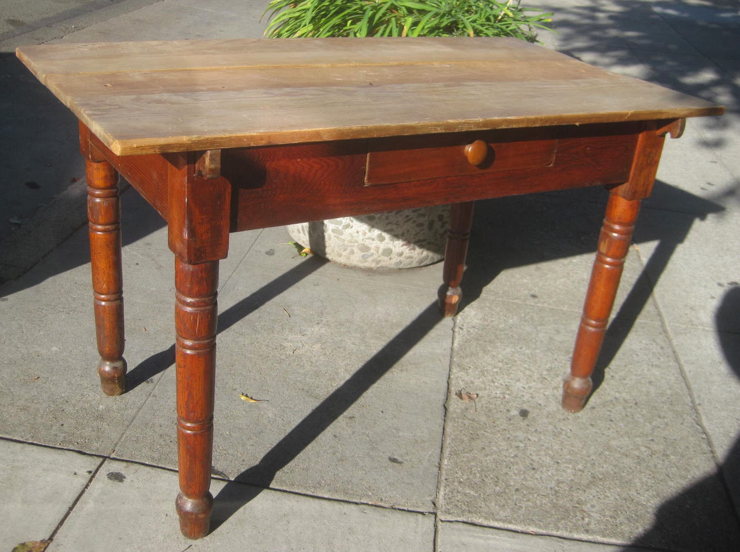 UHURU FURNITURE & COLLECTIBLES SOLD Antique Library Table 95