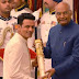 राष्ट्रपति ने 53 हस्तियों को दिये पद्म पुरस्कार   President awarded Padma awards to 53 celebrities