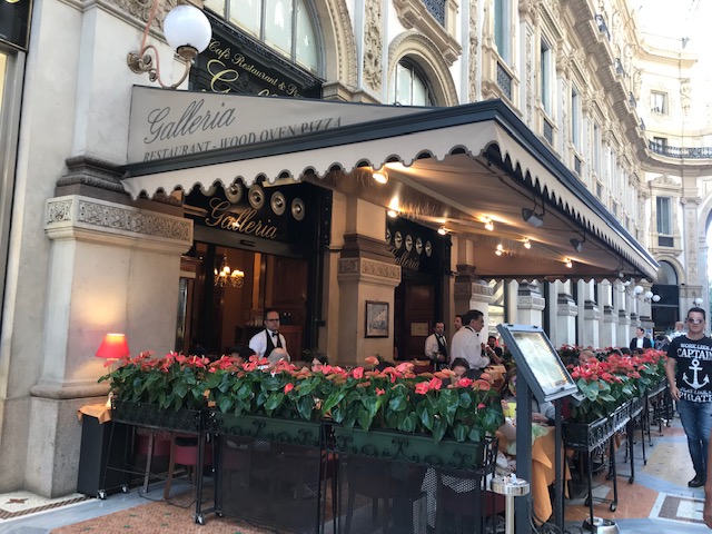 ヴィットーリオ・エマヌエーレ2世のガッレリアにあるレストラン