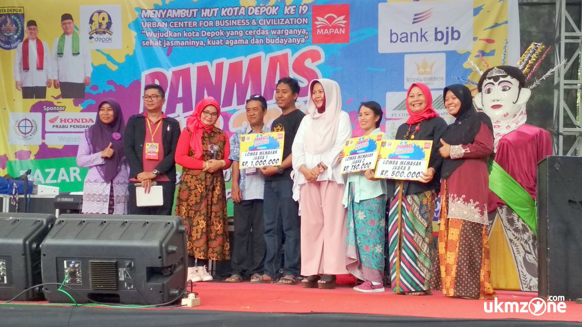 Panmas Fair 2018 penyerahan hadiah simbolis Panmas Fair 2018 penyerahan hadiah simbolis