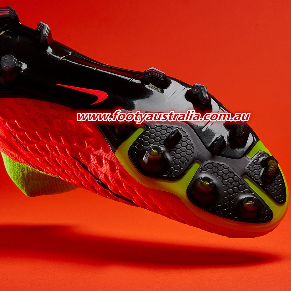 nike hypervenom phantom green