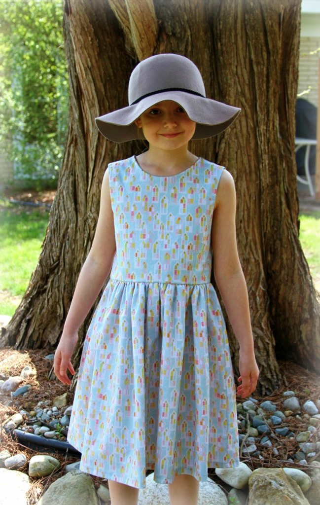 Sleeveless Dress - Sewing Pattern #5518. Made-to-measure sewing pattern  from Lekala with free online download.