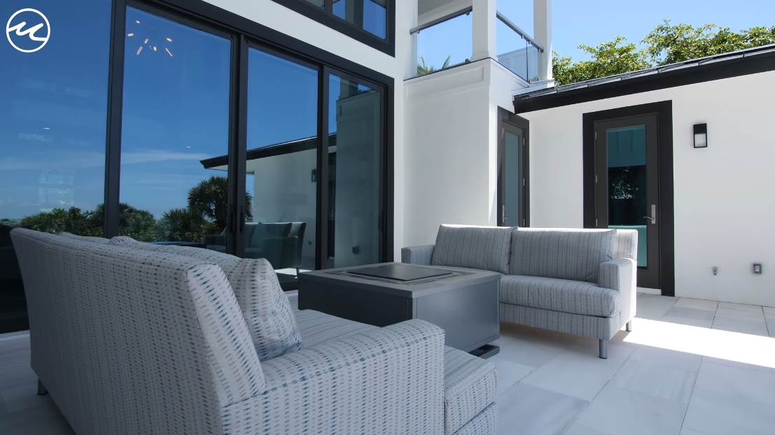 34 Interior Design Photos vs. Sanibel Island, FL Luxury Beachfront Mansion Tour