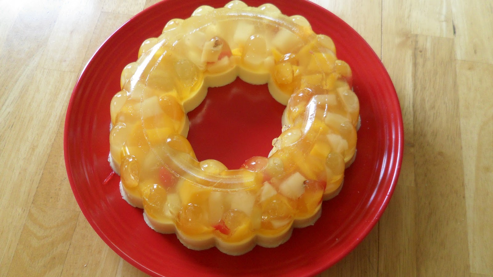 Gim's Delish Delights Fruit & Cream Jello Ring