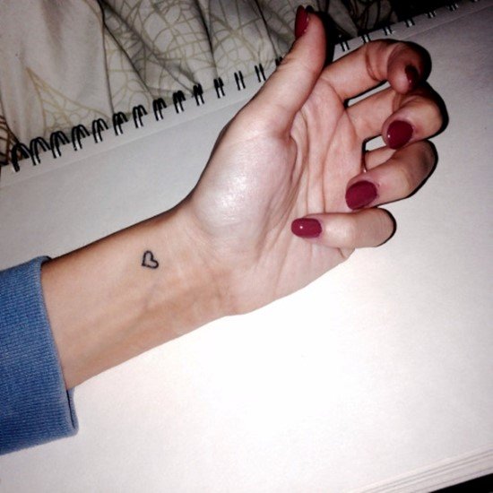 tatuagens femininas para o pulso tatuagens femininas para o pulso