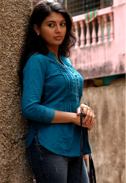 Nimisha Suresh hot Malayalam actress
