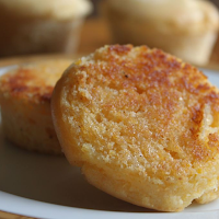 Grilled corn muffin