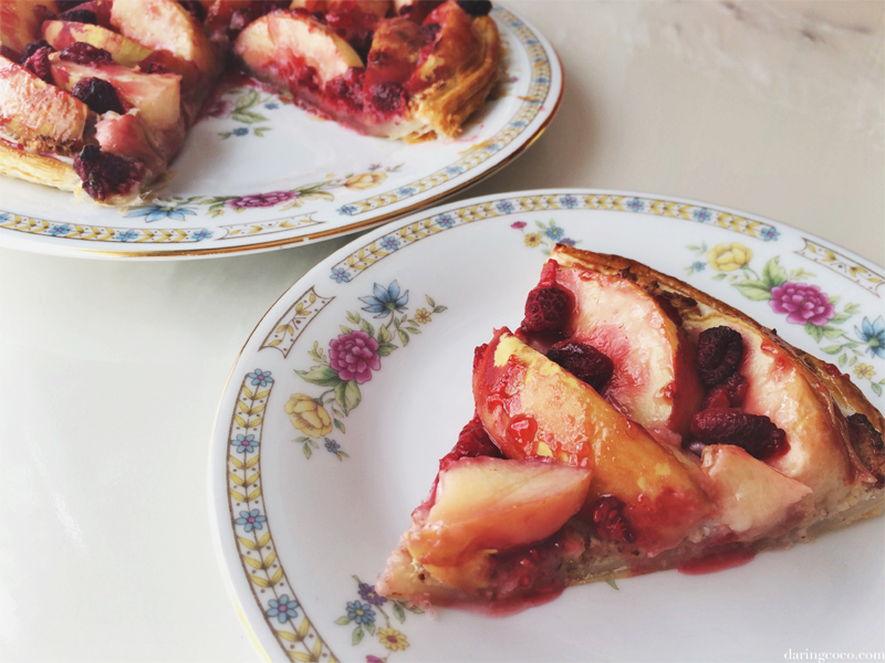peach and raspberry tart
