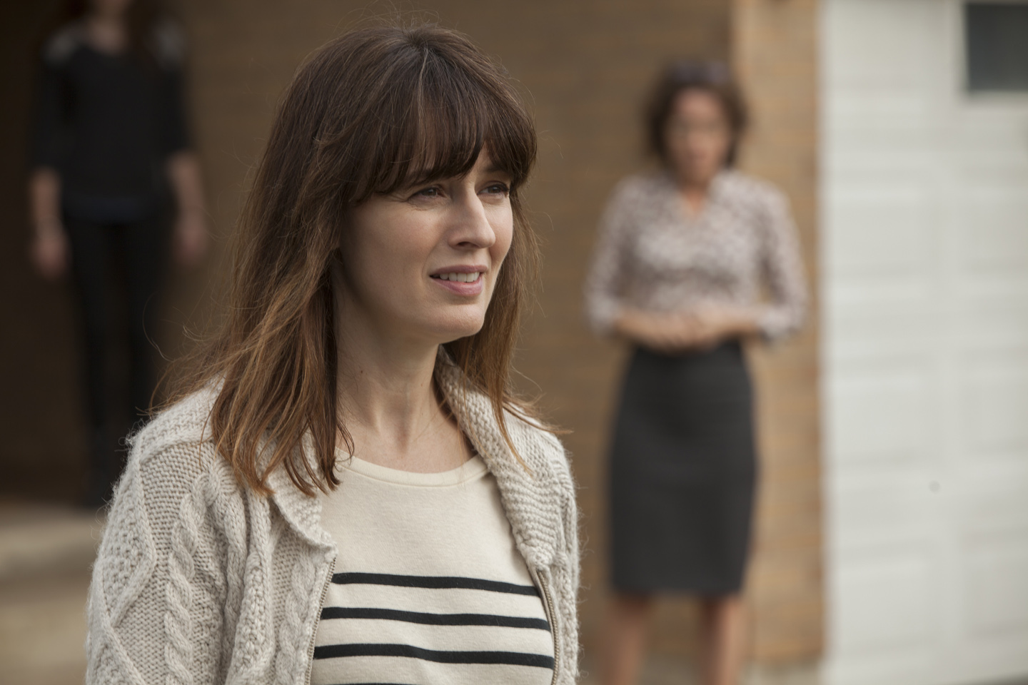 Manila Life Rosemarie Dewitt's family under siege in “POLTERGEIST”