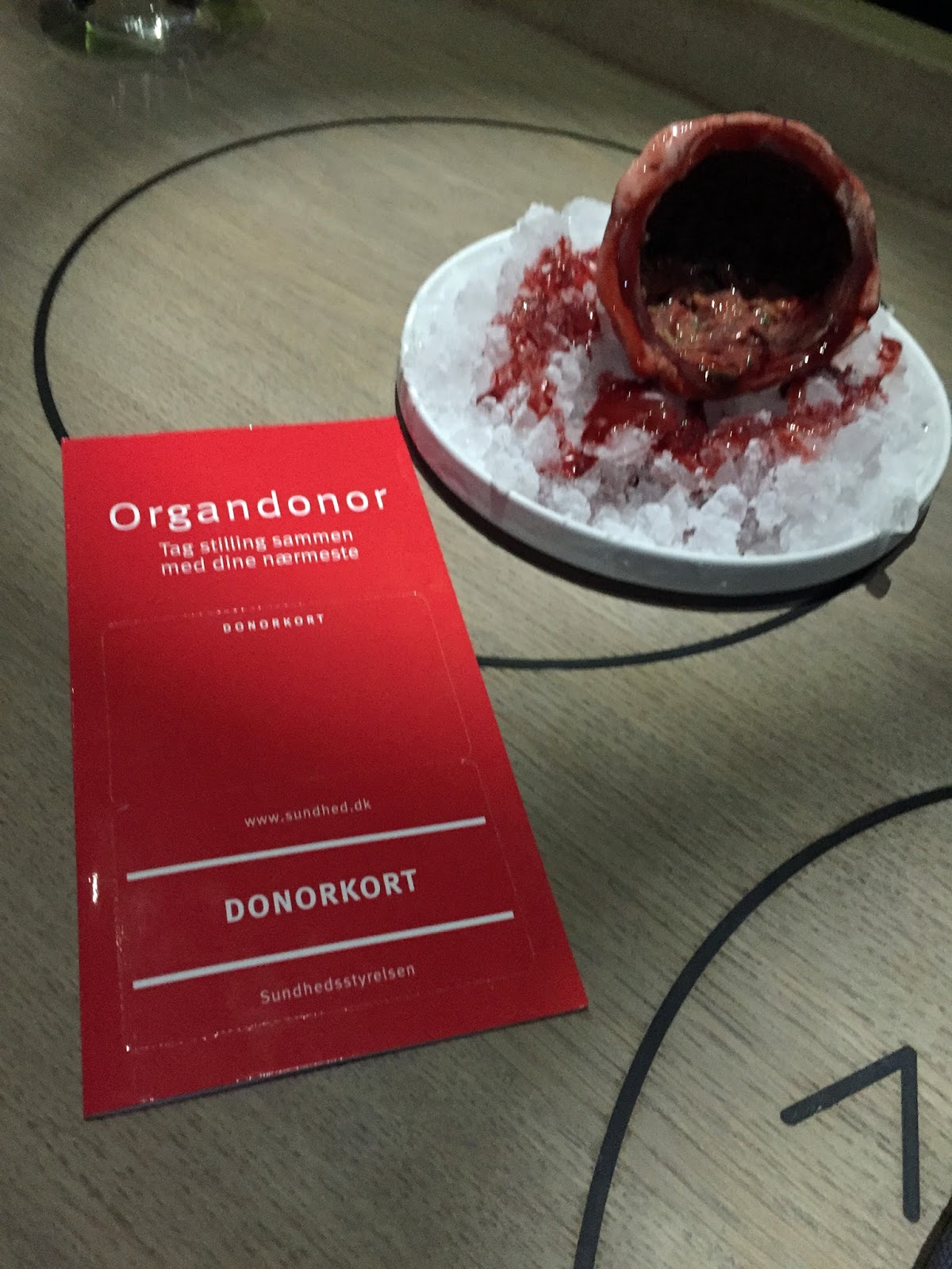 sitruuna orgia ajeltu ruiskuttaminen pillua