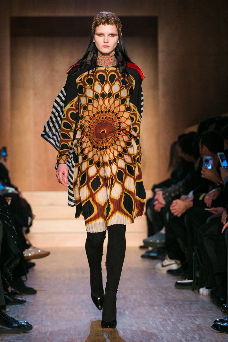 Givenchy Fall/Winter 2016-2017 RTW PFW givenchy-fall-winter-2016-2017-collection-paris-fashion-week, givenchy-fall-winter-2016-2017, givenchy-fall-winter-2016, givenchy-fall-winter-2017, givenchy-fall-winter, givenchy-fall, givenchy-fall-2016, givenchy-fall-2017, givenchy-fall-2016-2017, riccardo-tisci-givenchy-paris, riccardo-tisci-givenchy, dudessinauxpodiums, du-dessin-aux-podiums, paris-fashion-week-2016