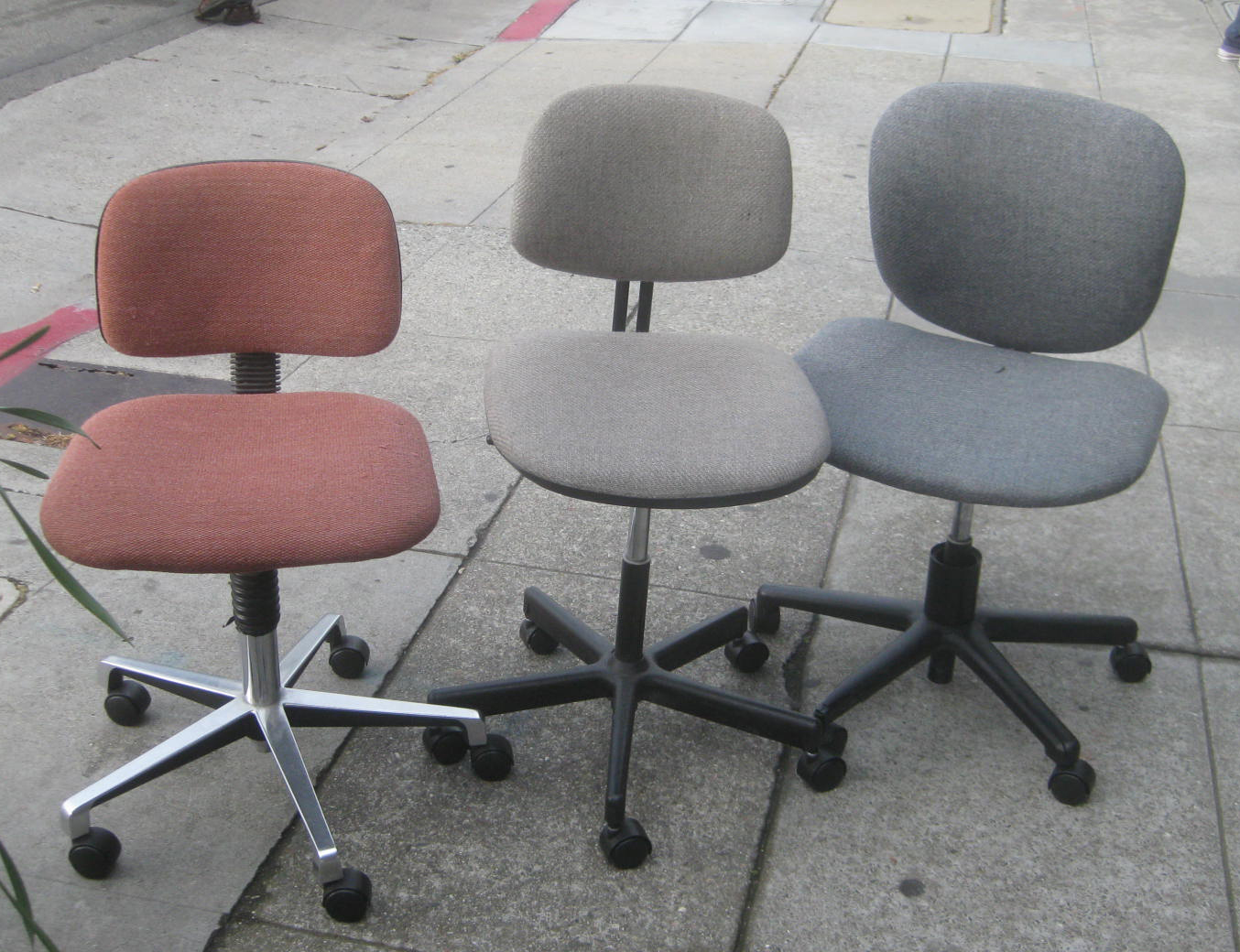 UHURU FURNITURE & COLLECTIBLES SOLD Task Chairs 1520 each
