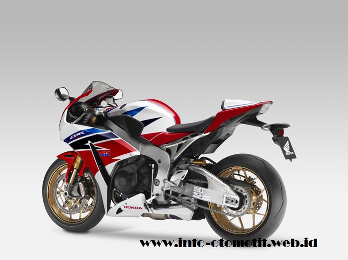 CBR1000RR SP tampak samping kiri CBR1000RR SP tampak samping kiri