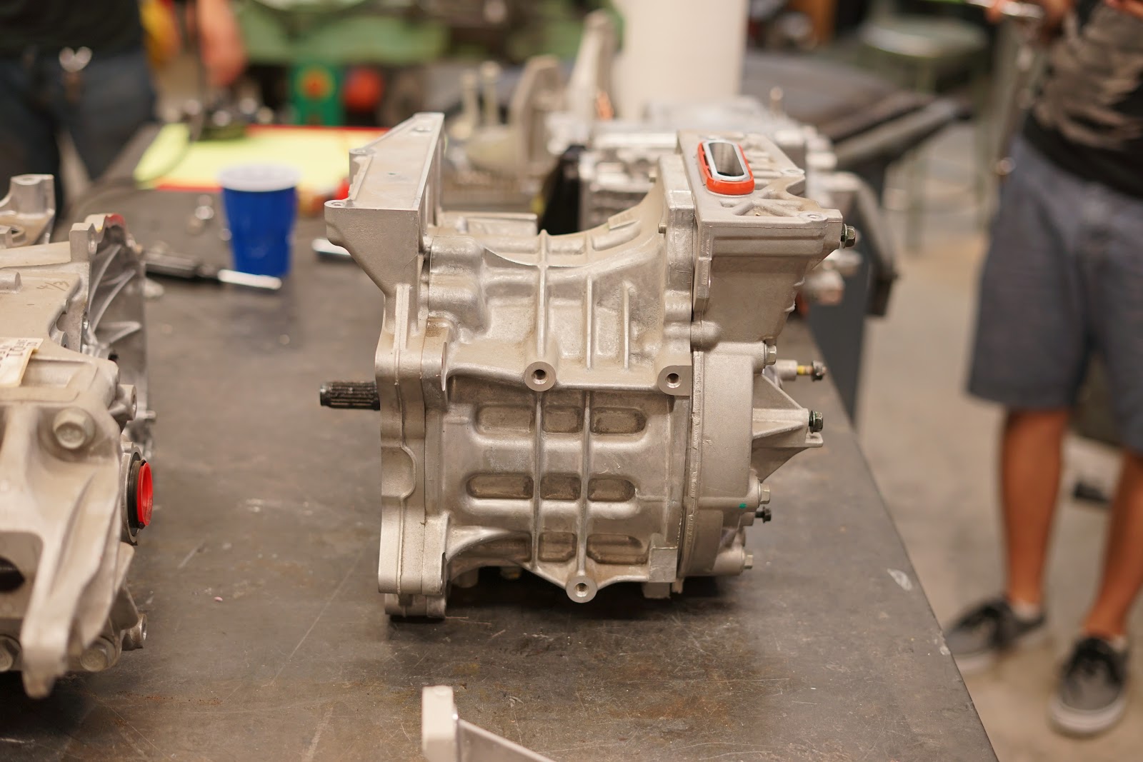 Isopack 2013 (Second Generation) Nissan Leaf Drive Unit Teardown