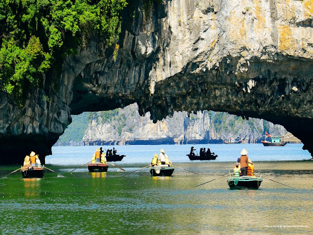 Halong Bay, Vietnam: Romantic Cruise Holiday For Couples