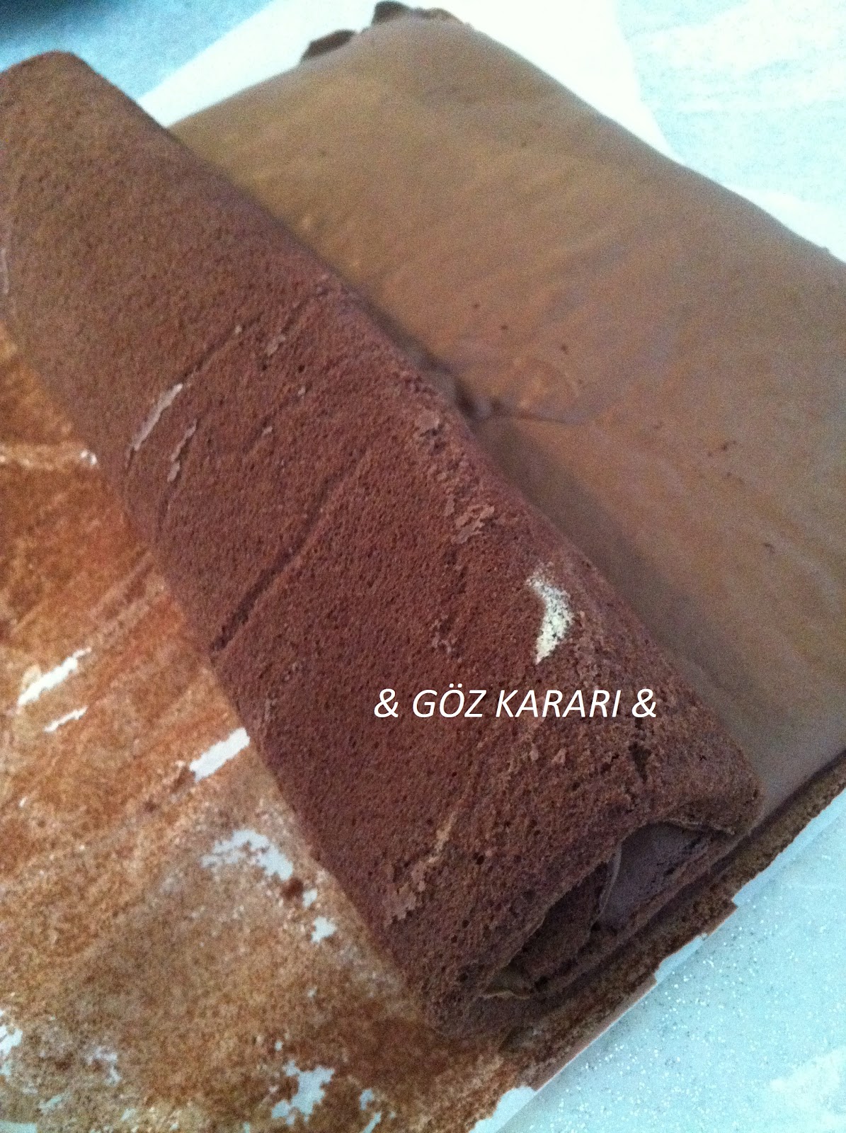 &amp; GÖZ KARARI &amp; KAKAOLU ÇİLEKLİ RULO PASTA