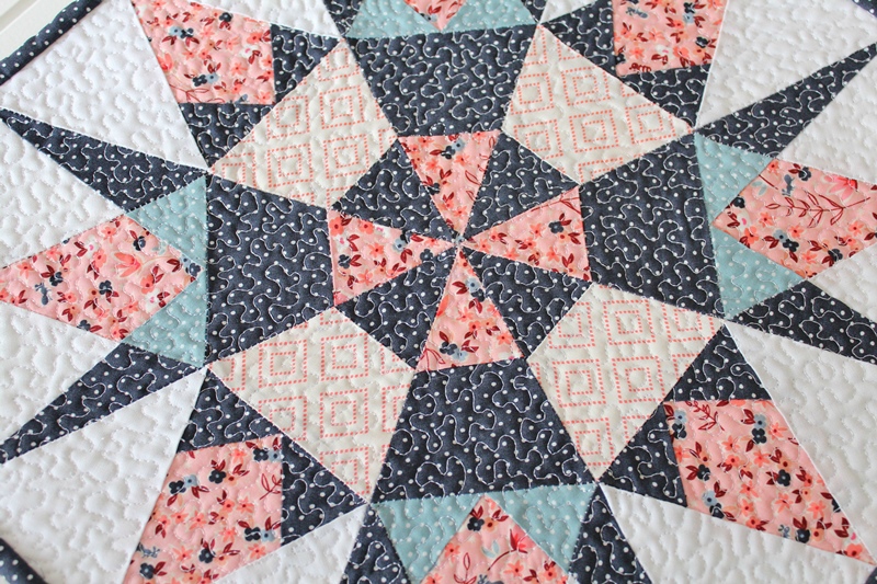 Sundial Mini Quilt + Your Free November 2017 Calendar Threadbare