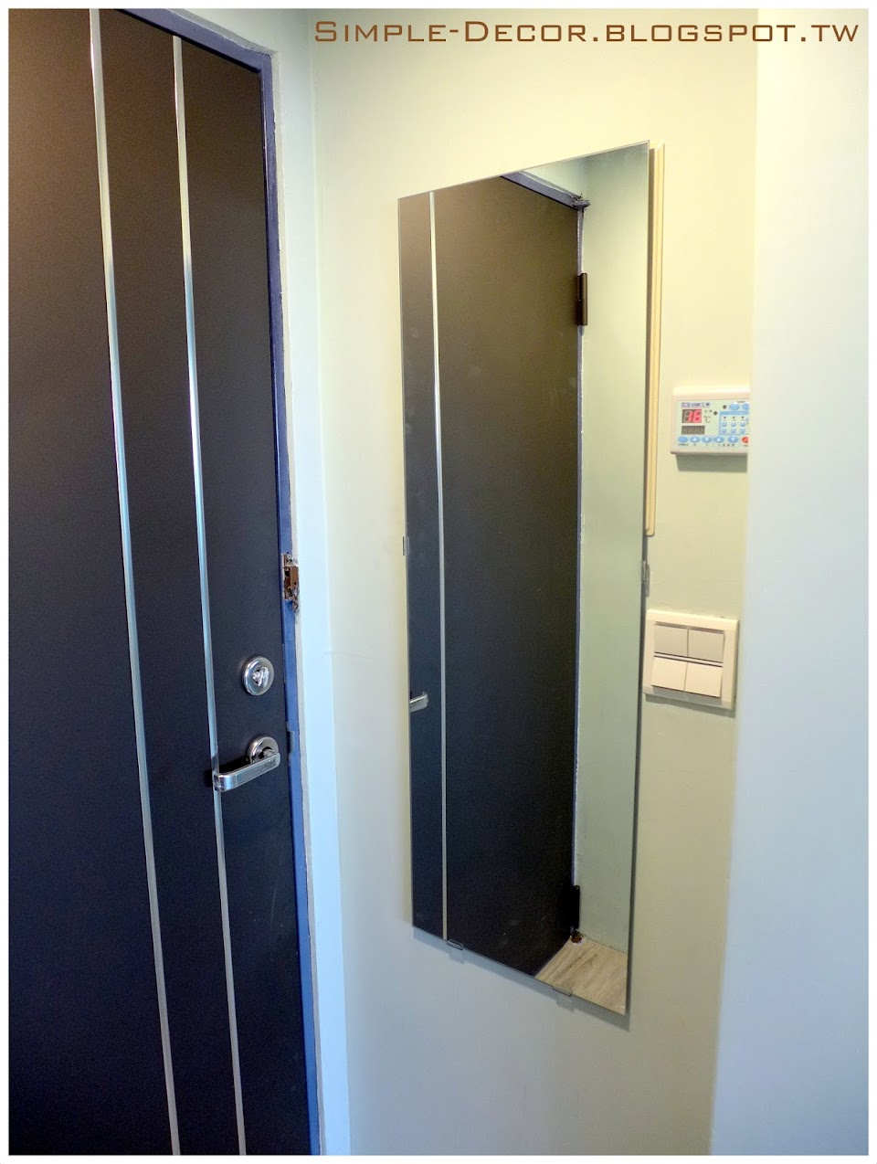 家具組裝 IKEA MINDE。鏡子