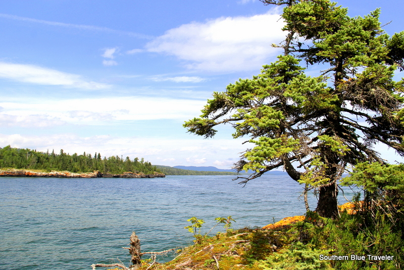 Southern Blue Traveler HOLLOW ROCK (Grand Portage), MINNESOTA