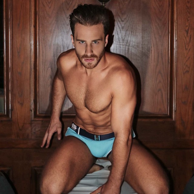 Lockhart Brownlie Naked - For The Beautiful Men