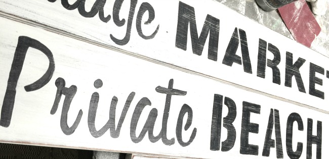 How to Make a Vintage Market Stenciled Sign www.homeroad.net