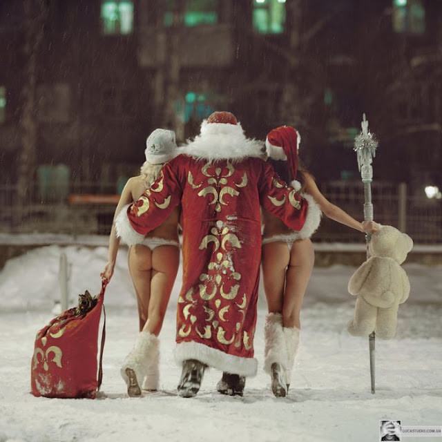 SEXY SANTA