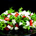 Ensalada de escarola, fresas y queso de cabra...