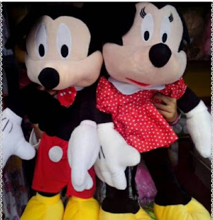 Boneka Mickey dan Minie Mouse Boneka Mickey dan Minie Mouse