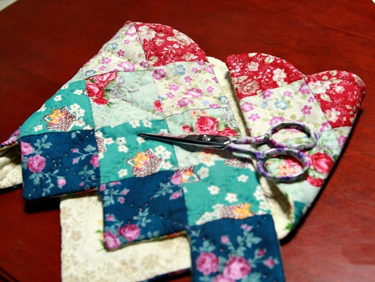 Fast and easy patchwork Sew Together Bag. DIY Tutorial in Pictures. 