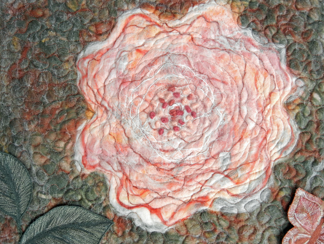 Ulla's Quilt World: Flower wall hanging quilt