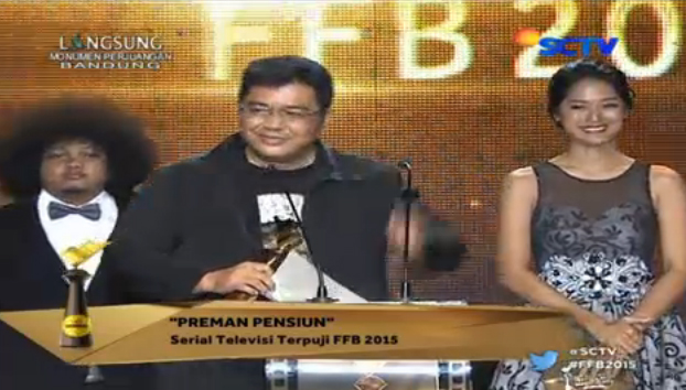 Preman Pensiun Meraih Penghargaan Serial Televisi Terpuji FFB 2015